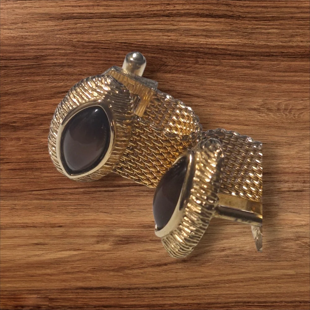 SWANK elegant gold